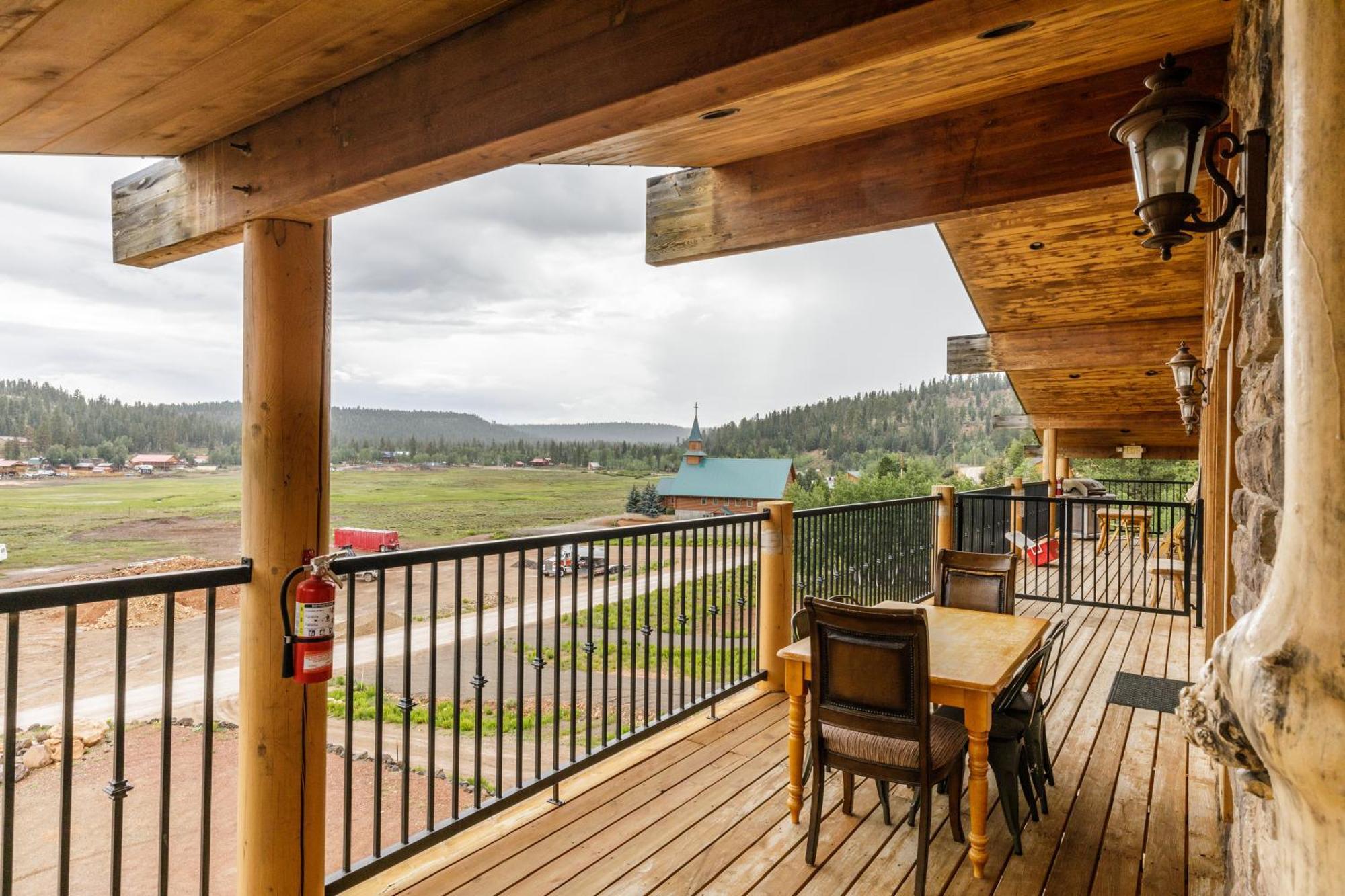 The Lodge At Duck Creek Duck Creek Village Екстериор снимка
