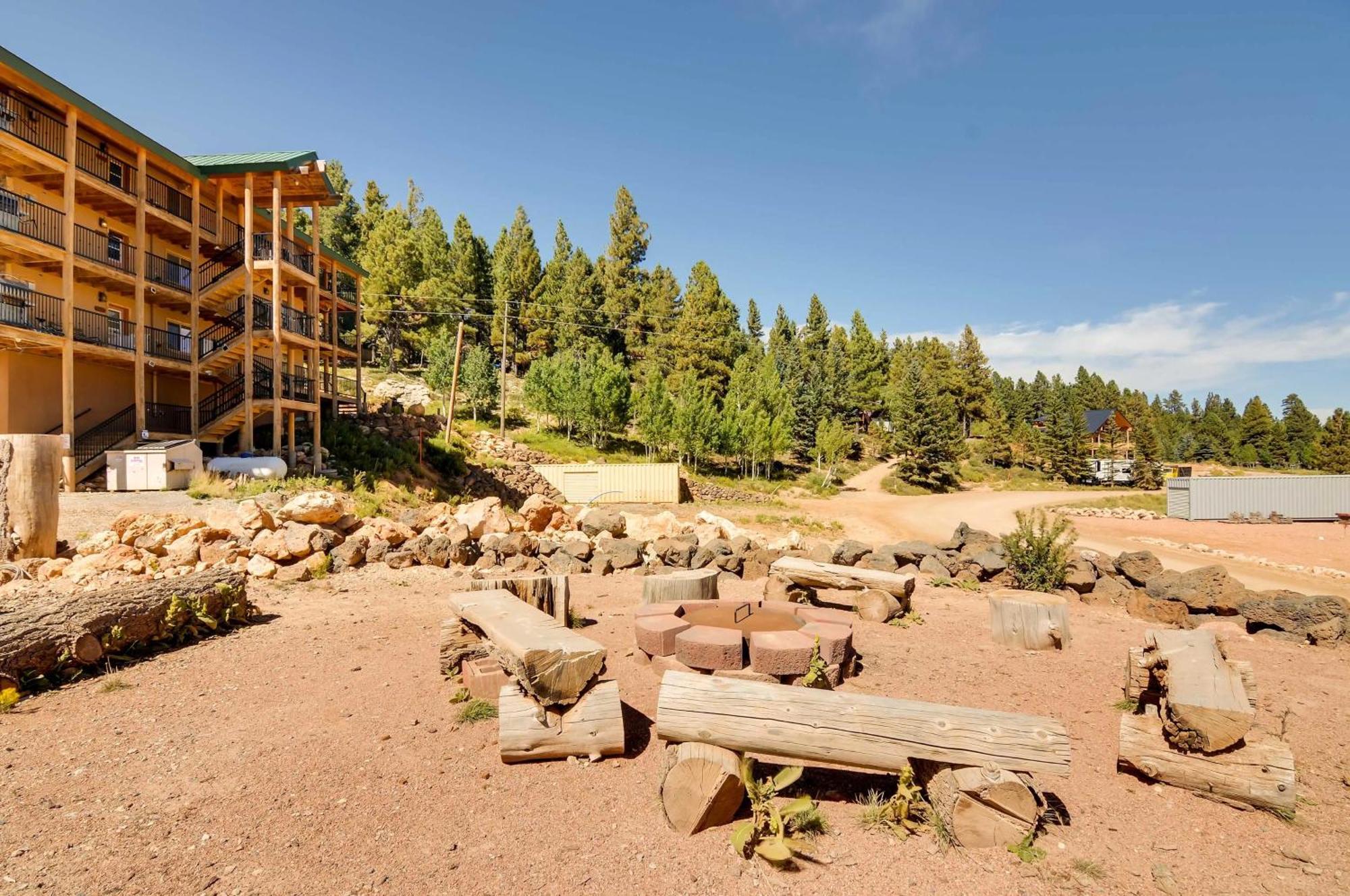 The Lodge At Duck Creek Duck Creek Village Екстериор снимка